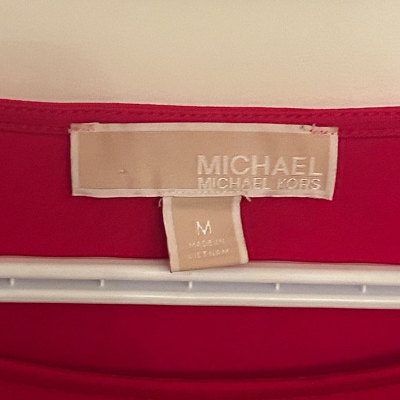 Sexy NWOT Michael Kors Peek-A-Boo Jeweled Arm Vibrant Red Top, size M - Picture 4 of 8